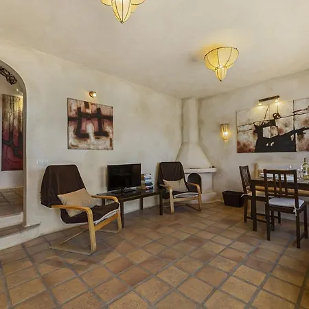 Tingafa - Rural Con Piscina Daire